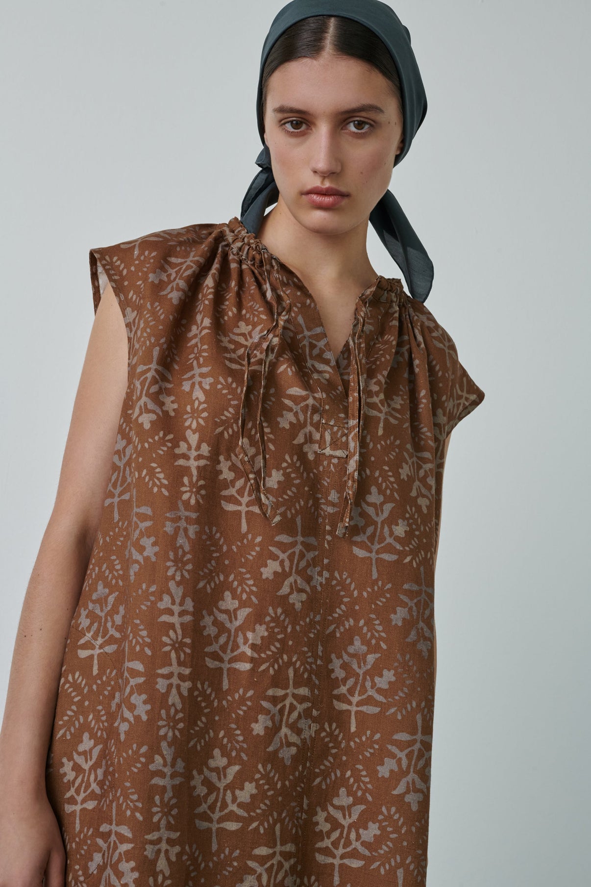 ROBE TAMARIS MARRON vue 3